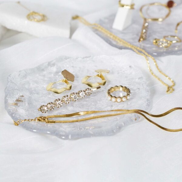 Luxury Crystal Glass Jewelry Display Tray | Natural Edge Showcase Plate