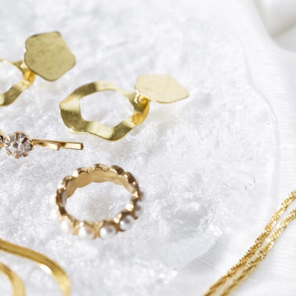 Luxury Crystal Glass Jewelry Display Tray | Natural Edge Showcase Plate