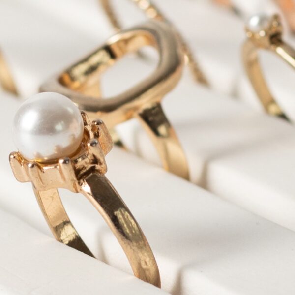 Premium Plaster Ring Display Tray - Modern Multi-Slot Organizer