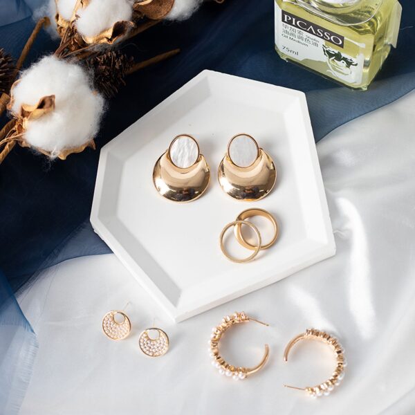 Modern Plaster Jewelry Display Tray - Geometric Hexagonal Collection