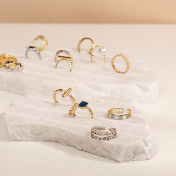 Dolomite Ring Stand | Crystal White Stone Display Stand